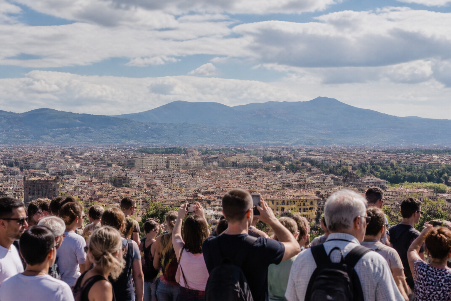 Global Tourism Rebounds to Record Highs